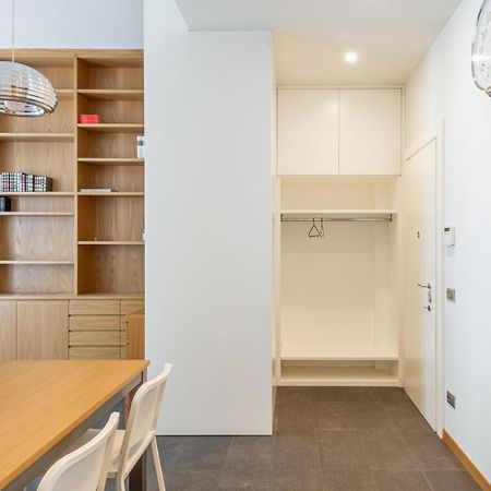 Апартаменты Easylife - Elegante Dimora Due Passi Dal Duomo Милан Экстерьер фото