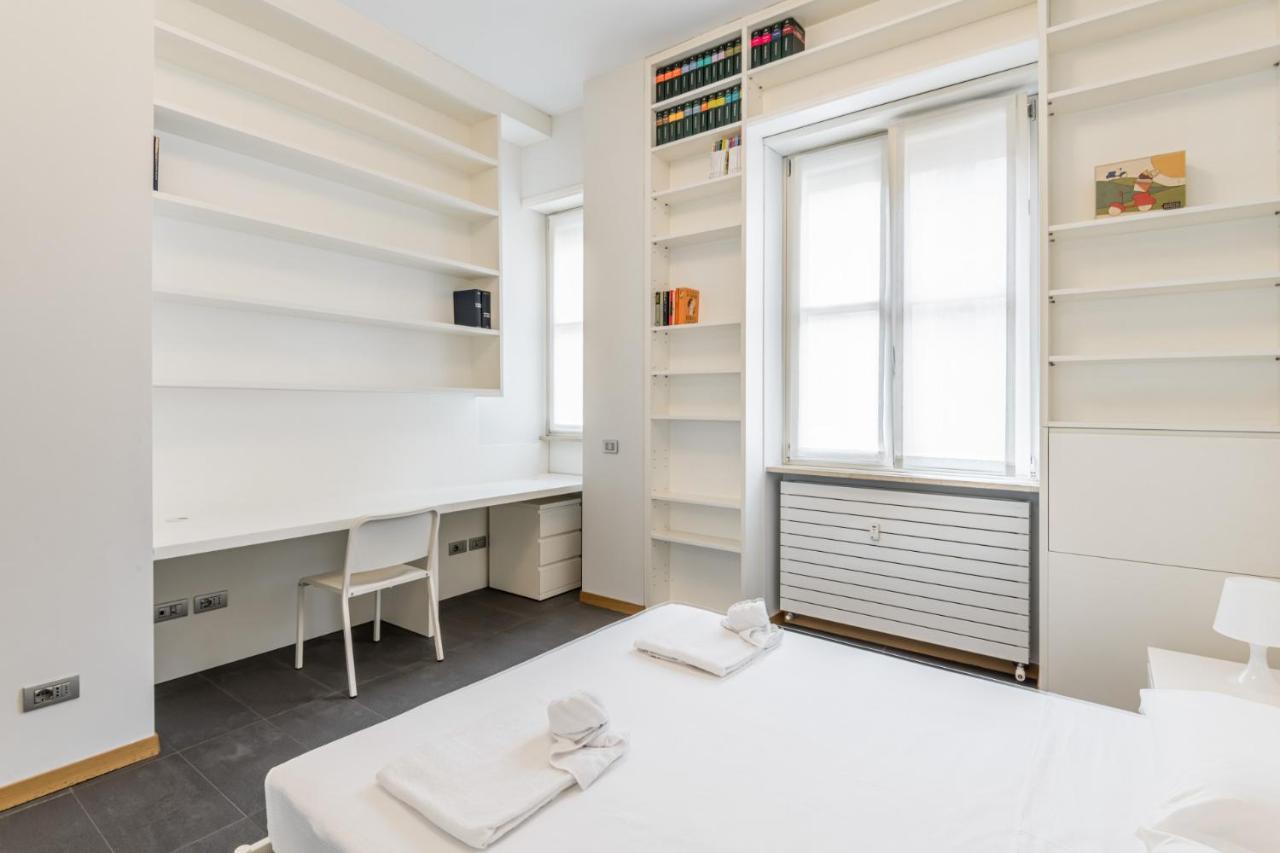 Апартаменты Easylife - Elegante Dimora Due Passi Dal Duomo Милан Экстерьер фото