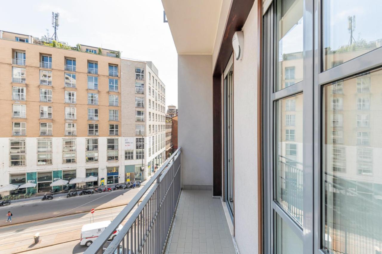 Апартаменты Easylife - Elegante Dimora Due Passi Dal Duomo Милан Экстерьер фото