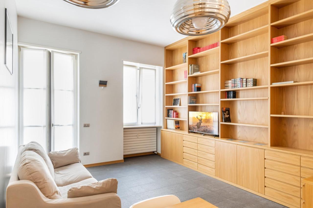 Апартаменты Easylife - Elegante Dimora Due Passi Dal Duomo Милан Экстерьер фото